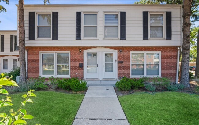 Building Photo - 901 Waukegan Rd