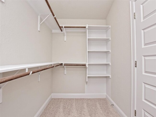 Building Photo - 8116 Bronco Ln
