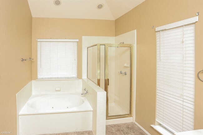 Building Photo - 3 br, 2 bath House - 2608 Wood Creek