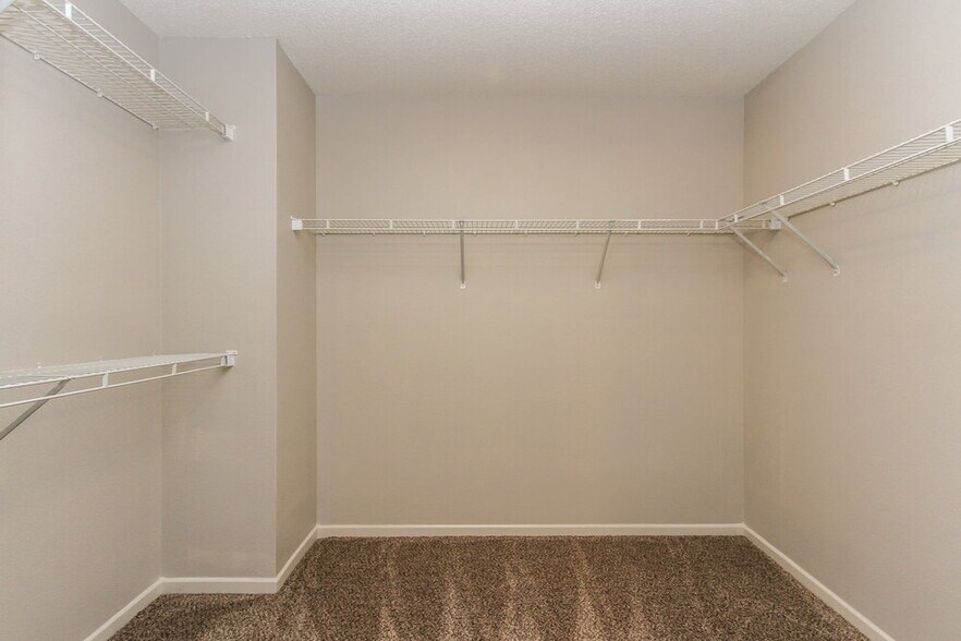 Building Photo - 10153 Split Rock Way