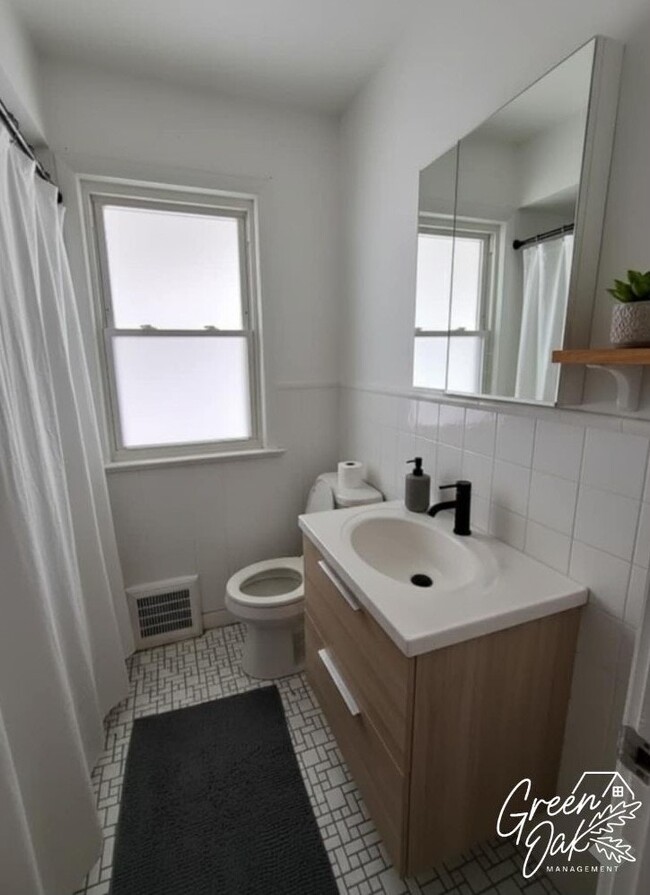 Building Photo - 13000 Rockside Rd