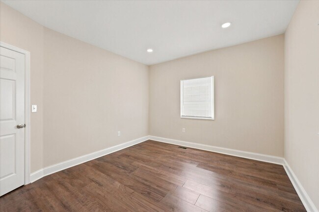 Building Photo - 1605 Brintons Bridge Rd