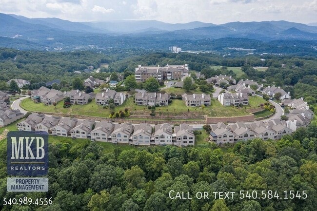 Building Photo - 4978 Hunting Hills Cir