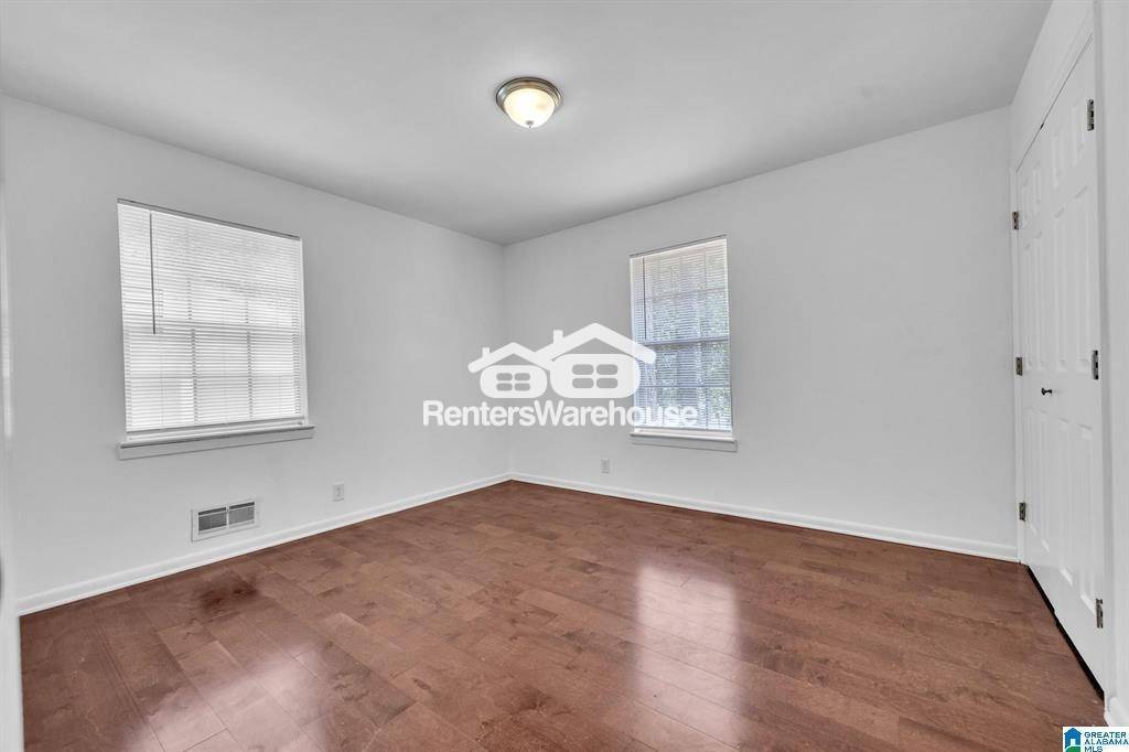 Building Photo - 241 Mamie Ln