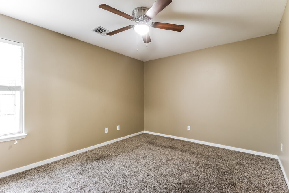 Building Photo - 28918 W Pecos River Ct