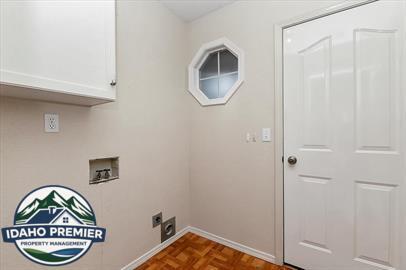 Building Photo - 4245 S Danridge Ave