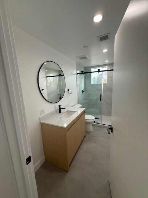 Building Photo - 1200 W 37th Dr