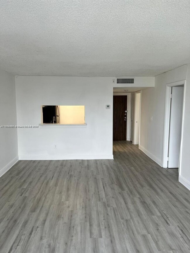 Building Photo - 484 NW 165th St