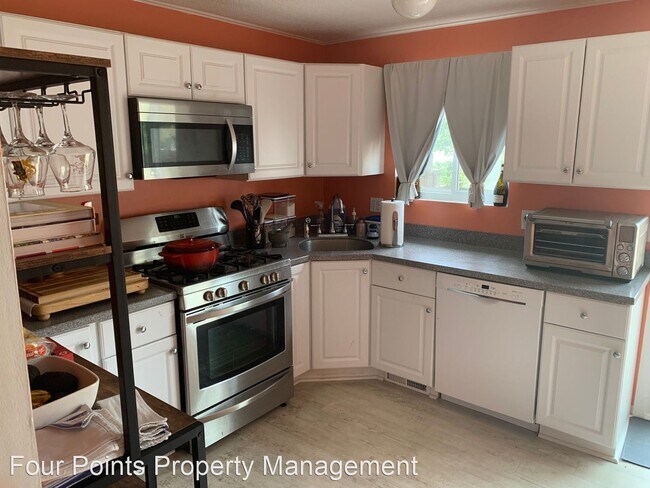 Building Photo - 2 br, 1.5 bath House - 87 Farrwood Drive