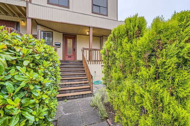 Building Photo - 4337 2nd Ave NE