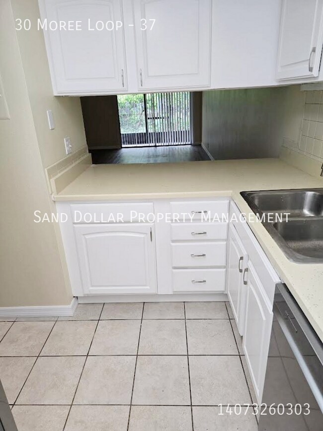 Building Photo - 30 Moree Loop