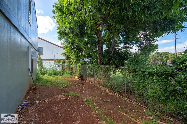 Building Photo - 99-040 Upapalu Dr