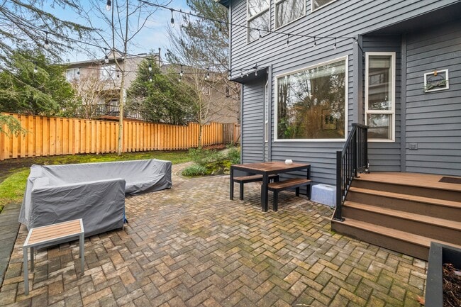 Building Photo - 12635 SW 61st Pl