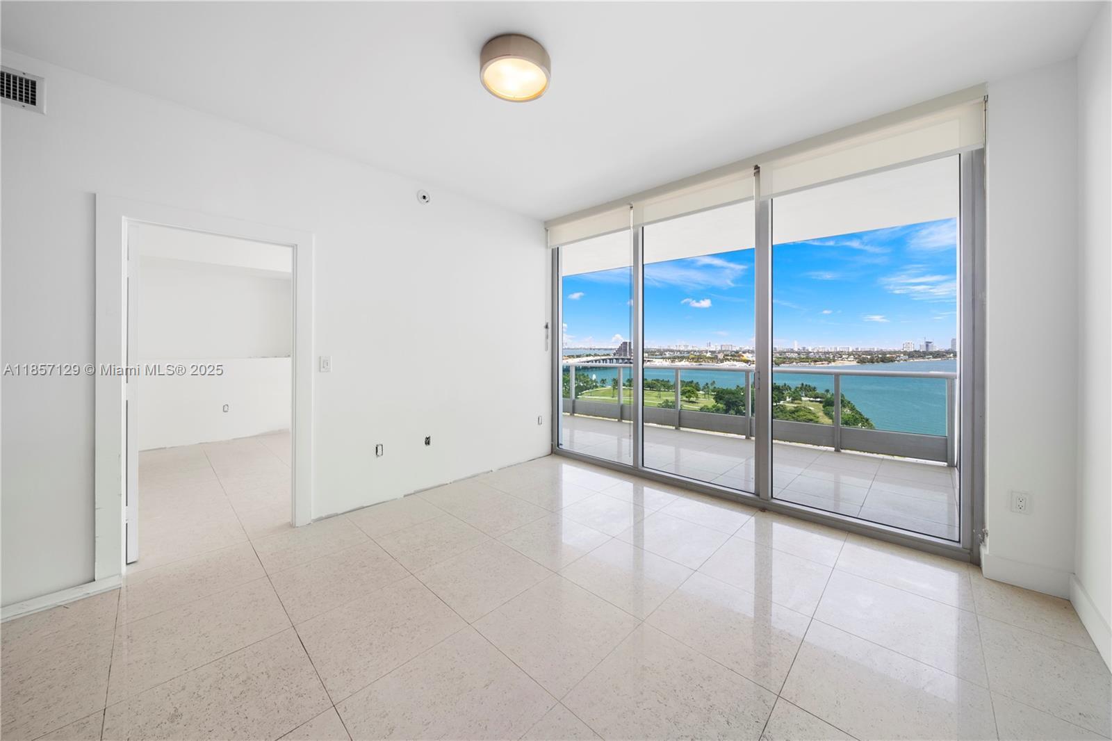 Building Photo - 900 Biscayne Blvd