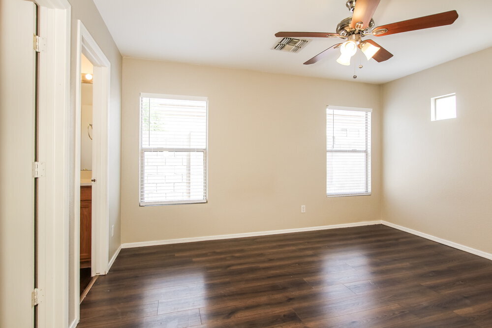 Building Photo - 2627 S 84th Gln