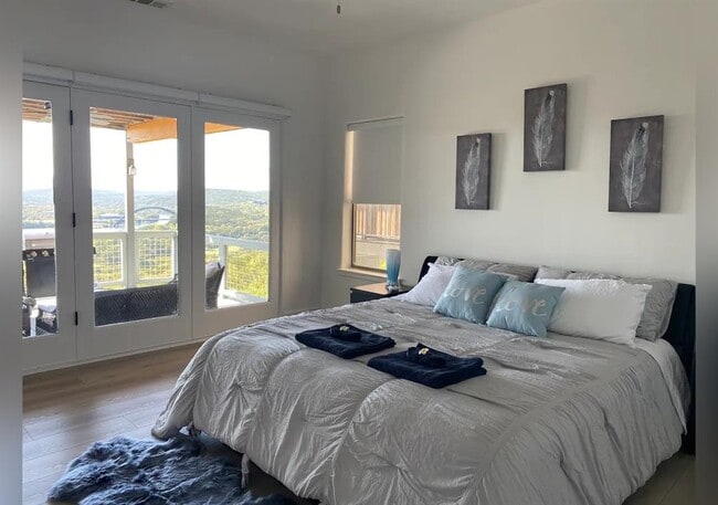 Building Photo - 5924 Lookout Mountain Dr