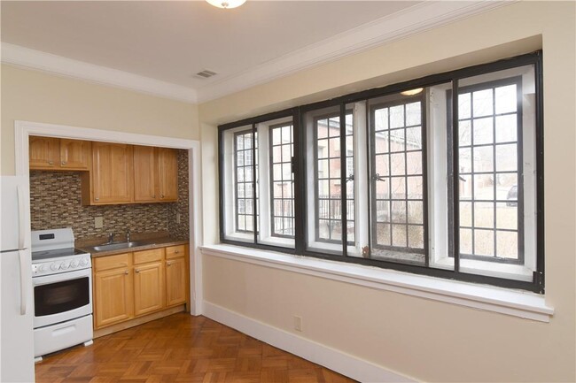 Building Photo - 316 Chateau Rive
