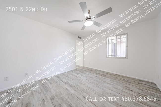 Building Photo - 2501 N 22nd Dr