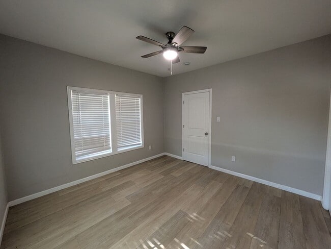 Building Photo - 614 Euclid St