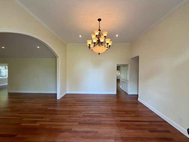 Building Photo - 2 Callado Way