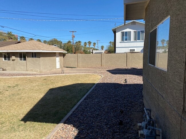 Building Photo - 522-524 W Culver ST