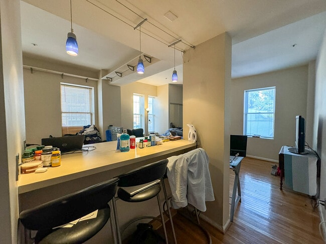 Building Photo - 1415 Chapin St NW