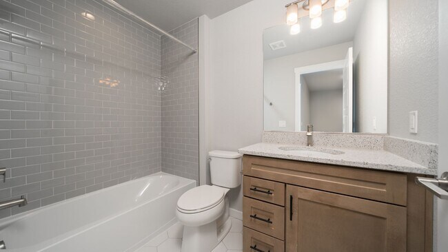 Building Photo - Townhome in Greenways at Sand Creek