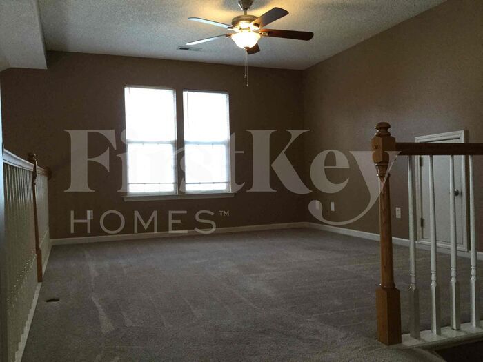Building Photo - 1027 Hipp Rd