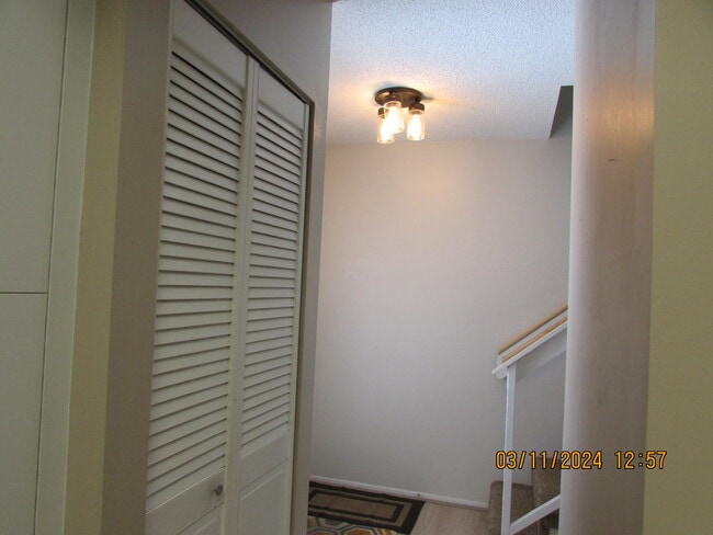 Building Photo - 1128 Mary Joye Ave