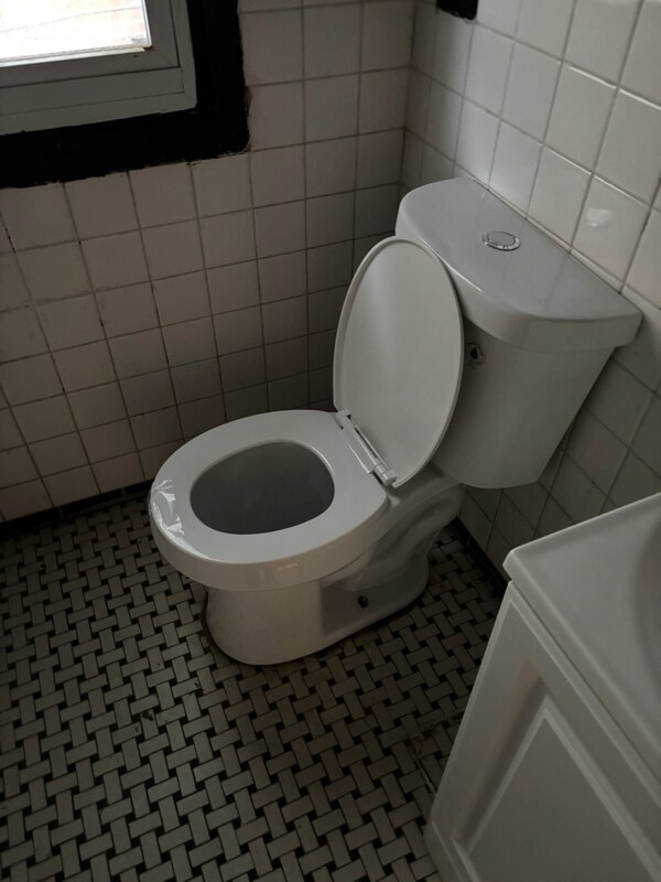 Building Photo - 16306 Tacoma St