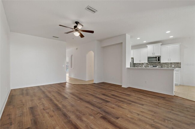 Building Photo - 12814 Cattail Shore Ln
