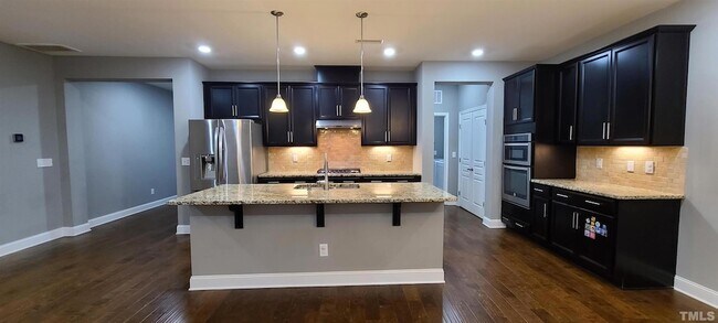 Building Photo - 529 Buhrstone Dr