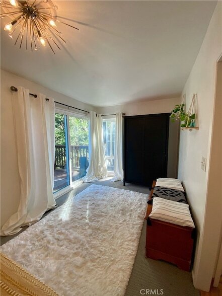 Building Photo - 23870 Lakeview Dr