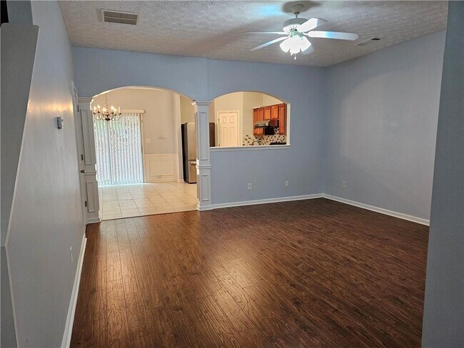 Building Photo - 1552 Viero Dr