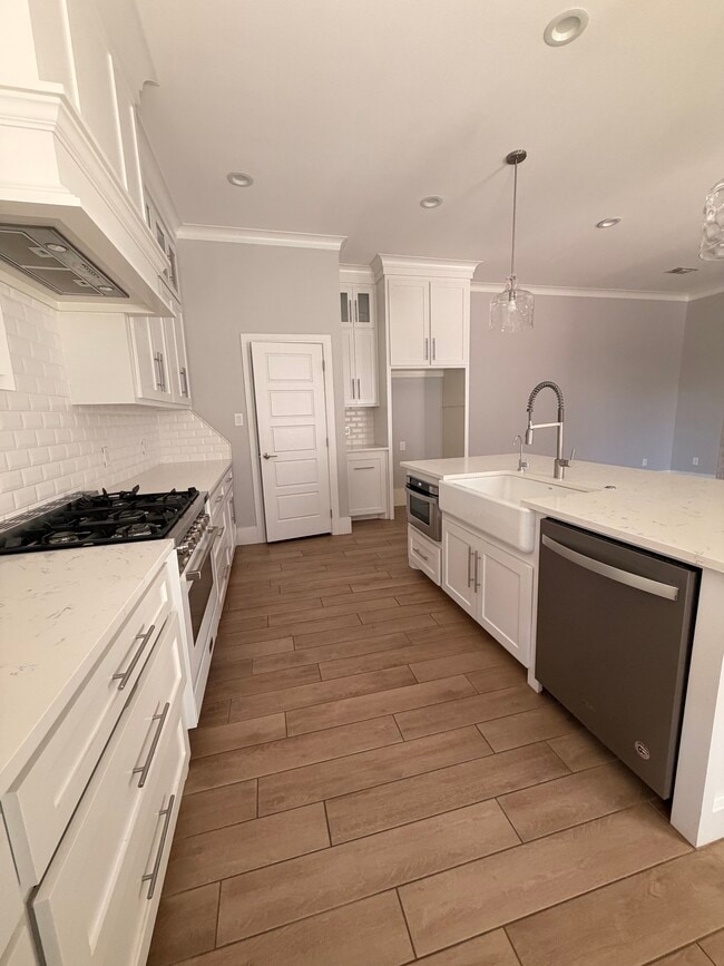 Building Photo - 1206 Burgandy Dr