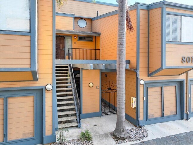 Building Photo - 801 Kalpati Cir