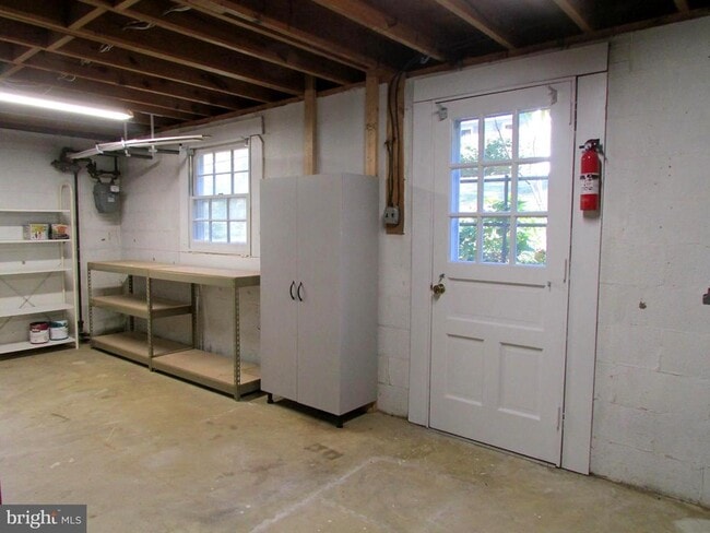 Building Photo - 4213 Nutwood Way