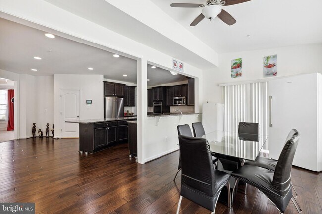 Building Photo - 2201 Monticello Ct