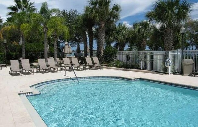 Building Photo - 5203 Bay Club Cir