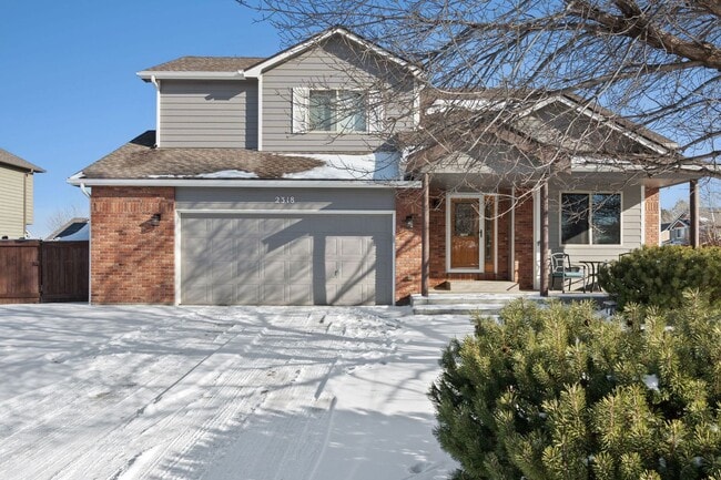 Primary Photo - Spacious 5-Bedroom, 4-Bathroom home in Wes...