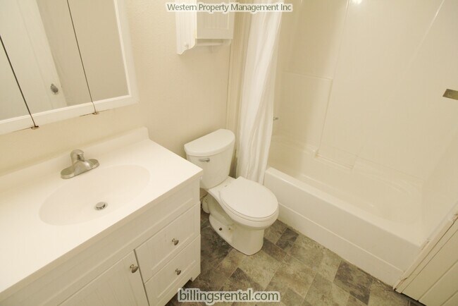 Bathroom - 1044 N 25th St