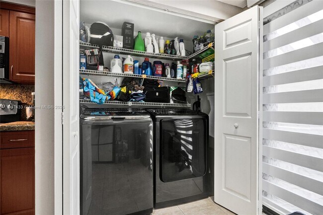 Building Photo - 4736 NW 90th Ave