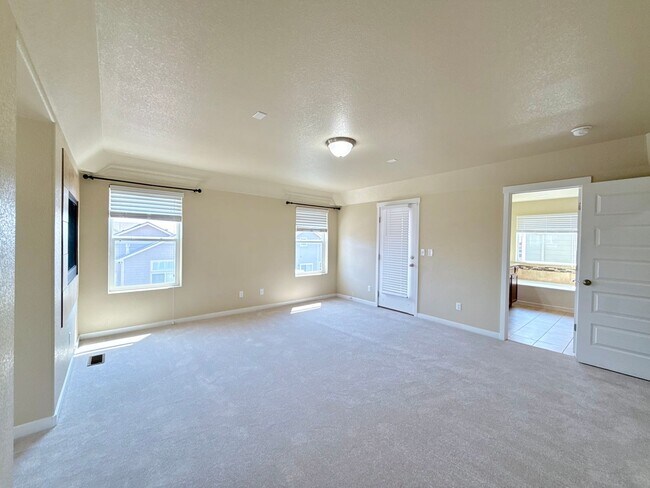 Building Photo - 6531 Wexford Dr