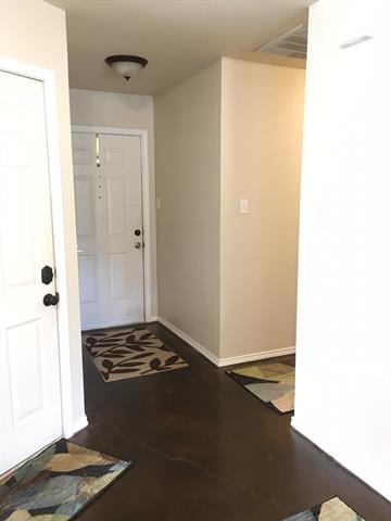 Building Photo - 3849 Notre Dame Cir