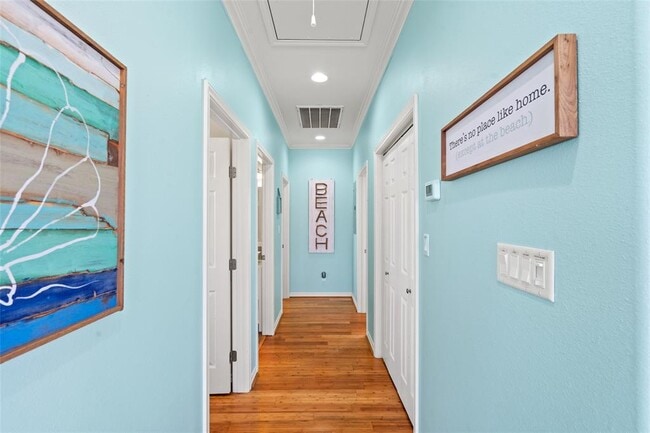 Building Photo - 3923 Reeves Dr