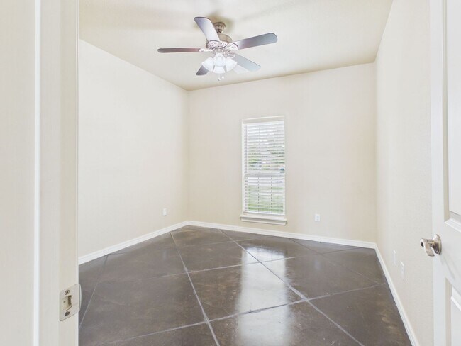 Building Photo - 9303 Kori Dr