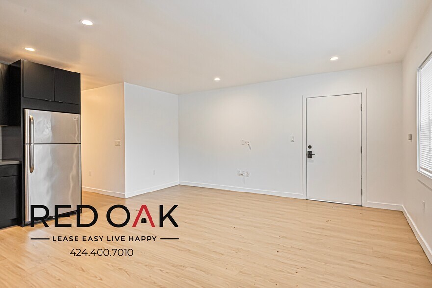 Building Photo - 3152 James M Wood Blvd