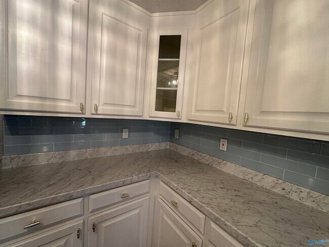 Building Photo - 3030 Dupree Dr SW