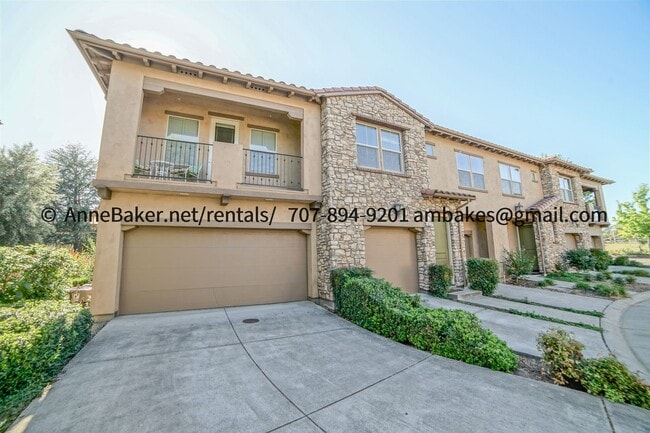 Building Photo - Lofty Living in Cloverdale's the Gardens a...