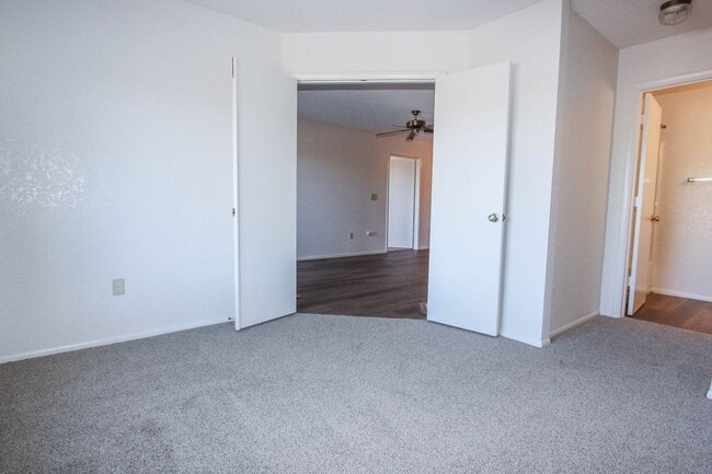 Building Photo - Montana Terrace Condo